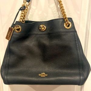 Coach imitation shoulder bag purse with luxury gold chain straps black leather